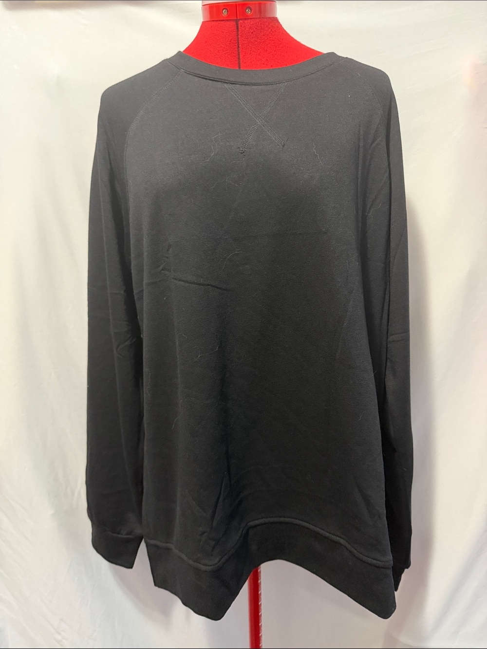 Women's Black Crewneck Sweatshirt - Casual Everyday Pullover XL33